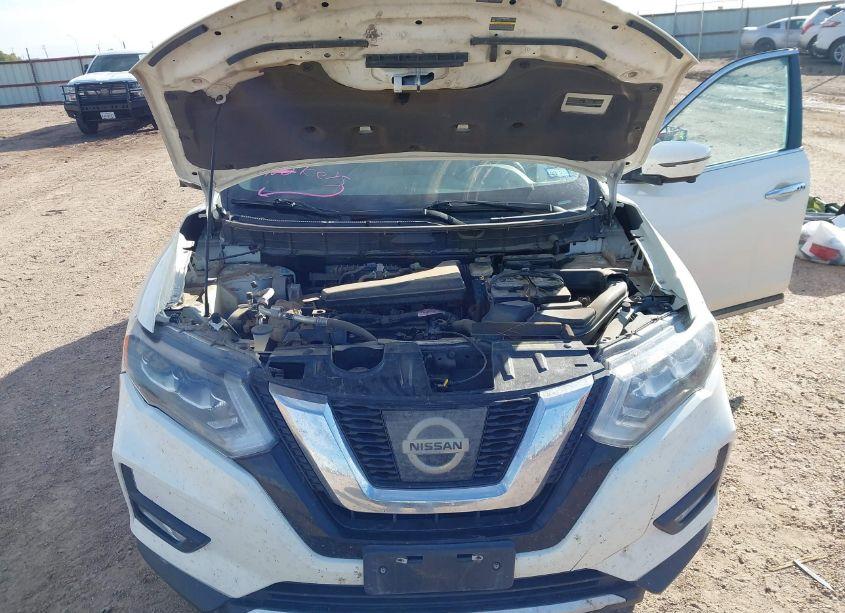 Photo 10 of 2017 Nissan Rogue SL (VIN 5N1AT2MV2HC824729)