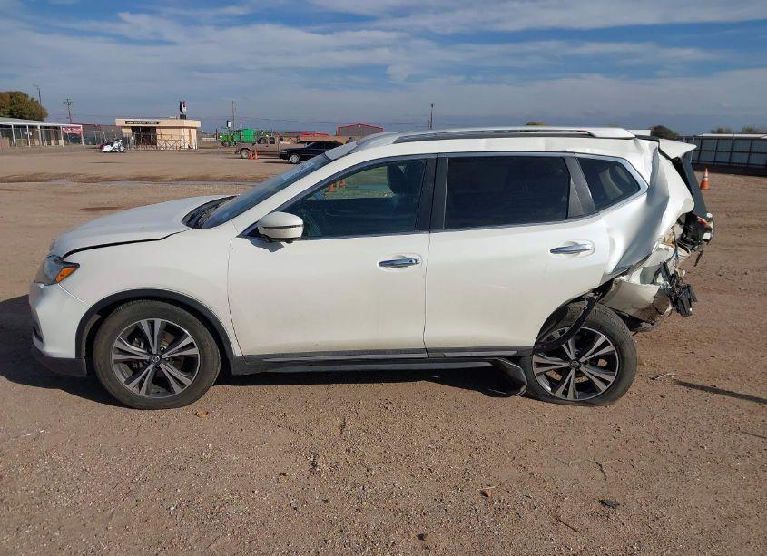 Photo 14 of 2017 Nissan Rogue SL (VIN 5N1AT2MV2HC824729)