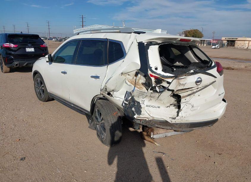 Photo 3 of 2017 Nissan Rogue SL (VIN 5N1AT2MV2HC824729)