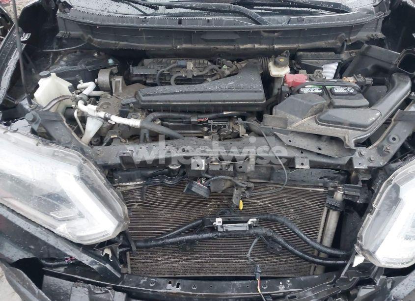 Photo 10 of 2017 Nissan Rogue SV (VIN 5N1AT2MV2HC843765)