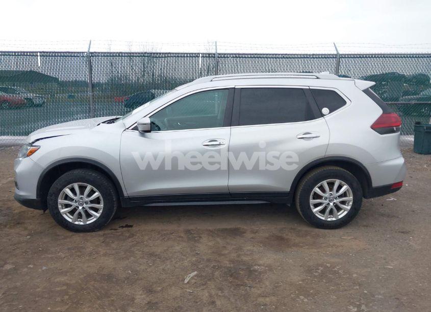 Photo 14 of 2018 Nissan Rogue SV (VIN 5N1AT2MV2JC709036)