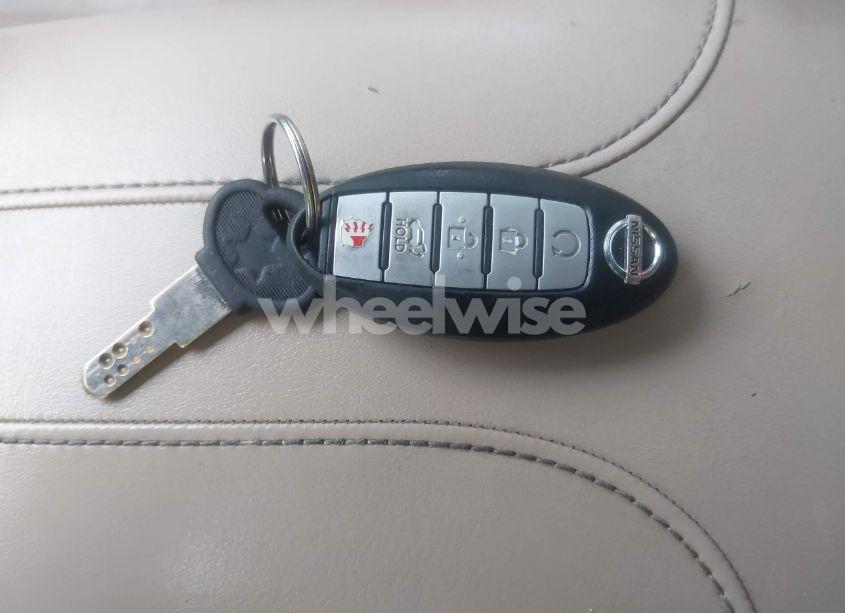 Photo 11 of 2018 Nissan Rogue SV (VIN 5N1AT2MV2JC712020)