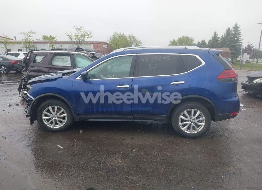 Photo 14 of 2018 Nissan Rogue SV (VIN 5N1AT2MV2JC712020)
