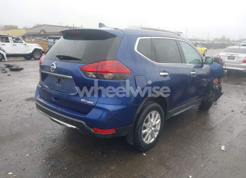 Photo 4 of 2018 Nissan Rogue SV (VIN 5N1AT2MV2JC712020)