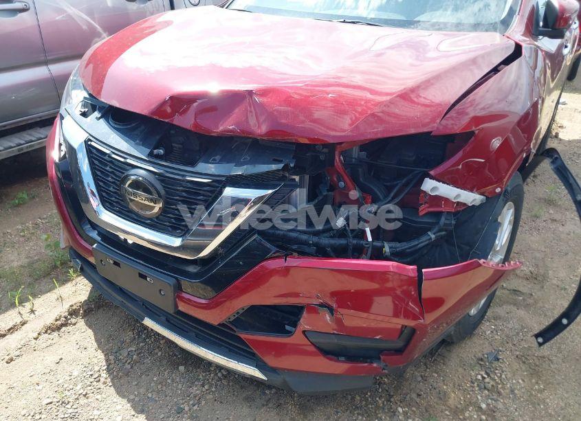 Photo 6 of 2018 Nissan Rogue SV (VIN 5N1AT2MV2JC720246)