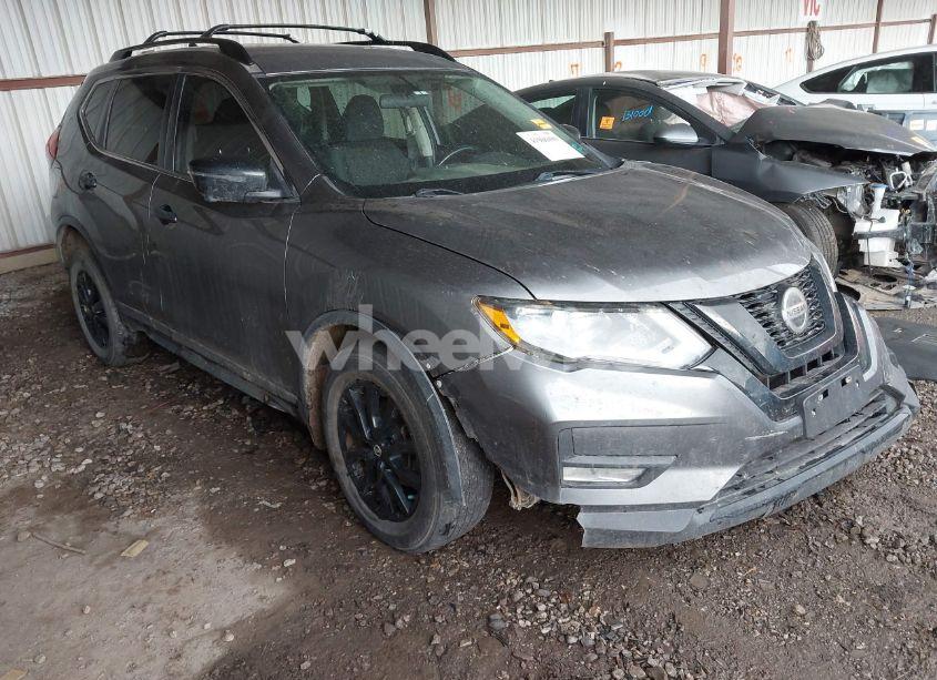 2018 Nissan Rogue SV (VIN 5N1AT2MV2JC729335) main photo