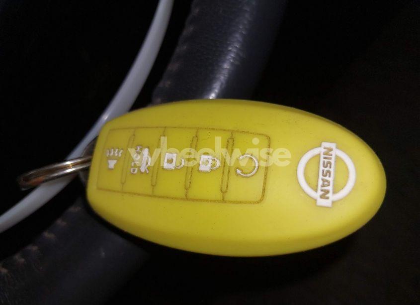 Photo 11 of 2018 Nissan Rogue SV (VIN 5N1AT2MV2JC729335)