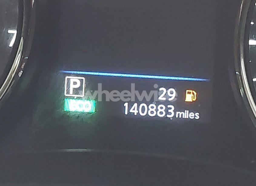 Photo 15 of 2018 Nissan Rogue SV (VIN 5N1AT2MV2JC729335)