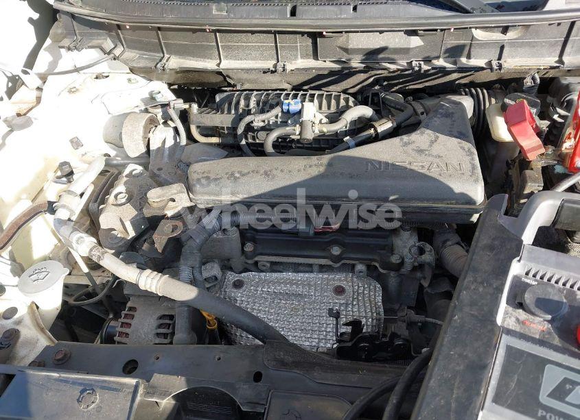 Photo 10 of 2018 Nissan Rogue S (VIN 5N1AT2MV2JC731697)