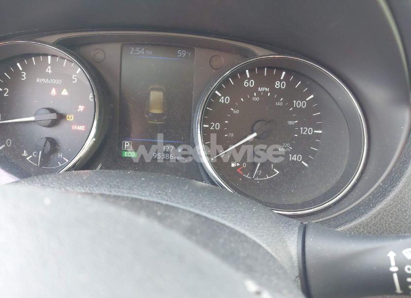 Photo 7 of 2018 Nissan Rogue S (VIN 5N1AT2MV2JC731697)