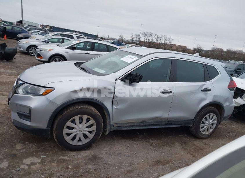 Photo 14 of 2018 Nissan Rogue S (VIN 5N1AT2MV2JC757393)