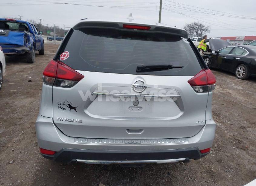 Photo 16 of 2018 Nissan Rogue S (VIN 5N1AT2MV2JC757393)