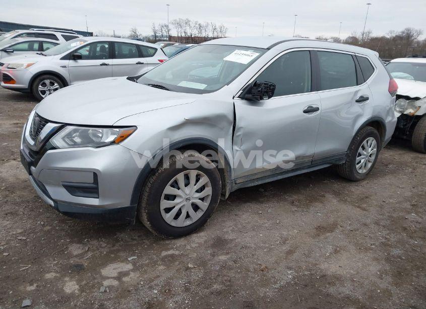 Photo 2 of 2018 Nissan Rogue S (VIN 5N1AT2MV2JC757393)