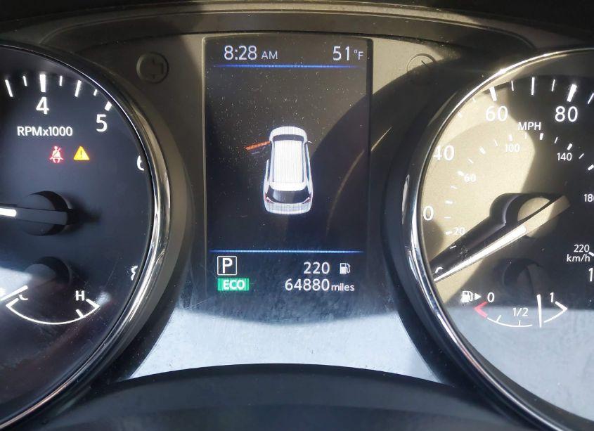 Photo 15 of 2018 Nissan Rogue SV (VIN 5N1AT2MV2JC758799)