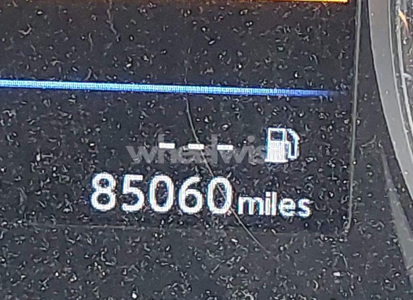 Photo 15 of 2018 Nissan Rogue SV (VIN 5N1AT2MV2JC770791)