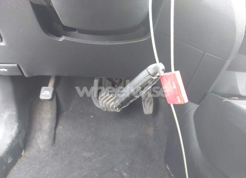 Photo 11 of 2018 Nissan Rogue SV (VIN 5N1AT2MV2JC786439)