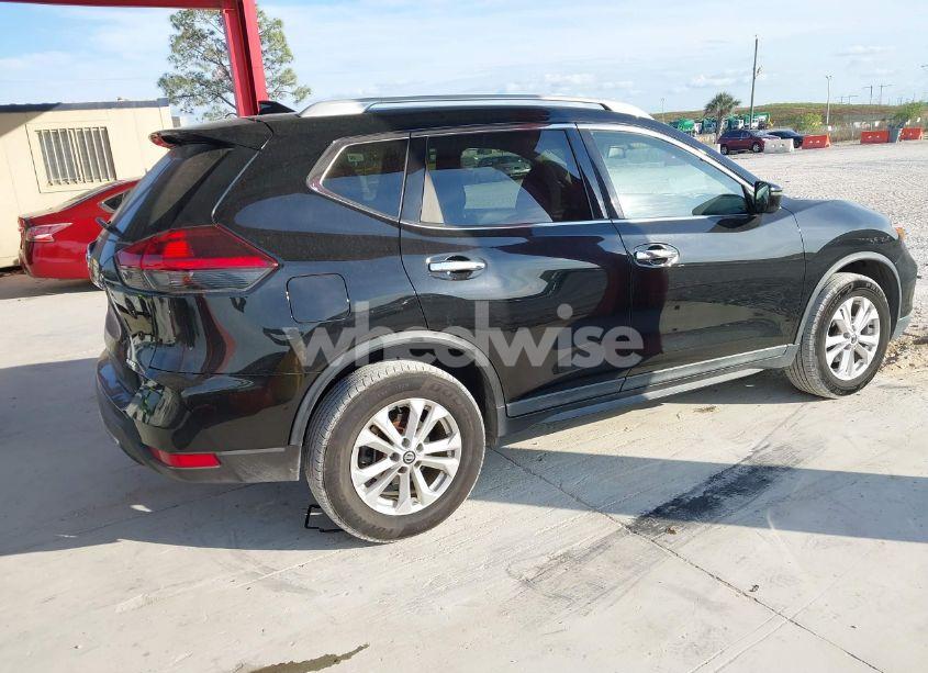 Photo 4 of 2018 Nissan Rogue S (VIN 5N1AT2MV2JC814997)