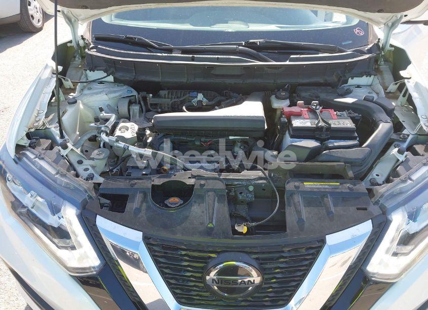 Photo 10 of 2019 Nissan Rogue SL (VIN 5N1AT2MV2KC726646)