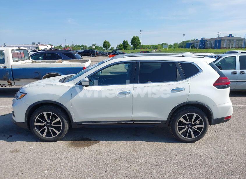 Photo 14 of 2019 Nissan Rogue SL (VIN 5N1AT2MV2KC726646)