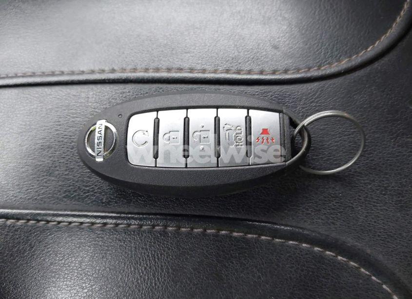 Photo 11 of 2019 Nissan Rogue SV (VIN 5N1AT2MV2KC747545)