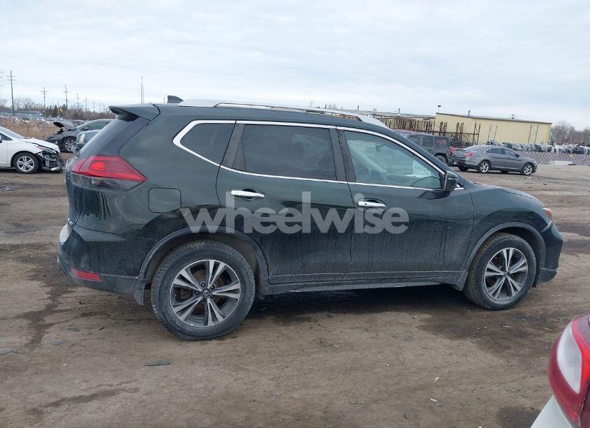 Photo 13 of 2019 Nissan Rogue SV (VIN 5N1AT2MV2KC747545)