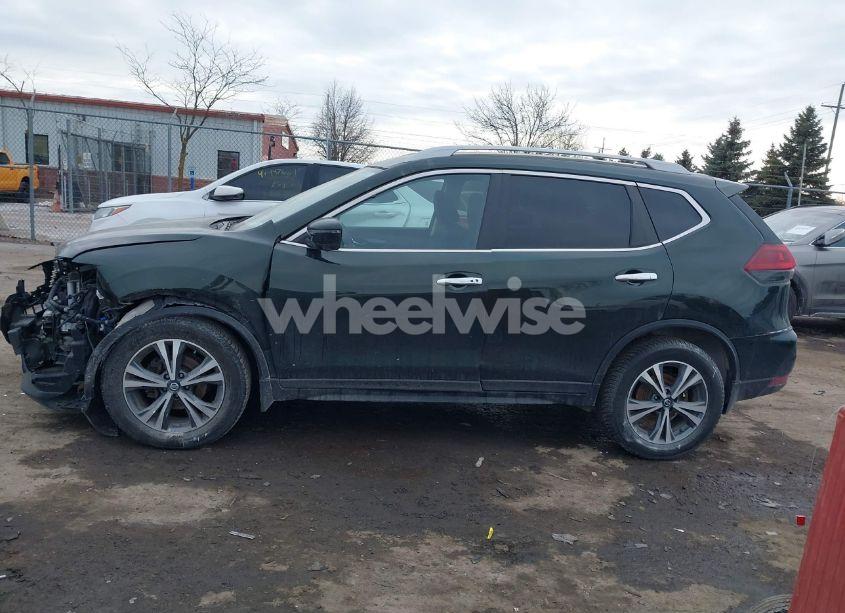 Photo 14 of 2019 Nissan Rogue SV (VIN 5N1AT2MV2KC747545)