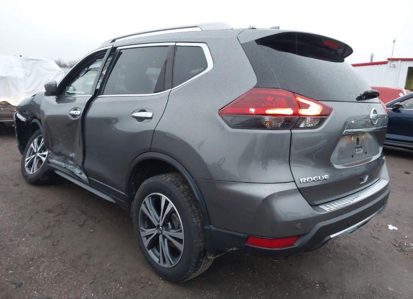 Photo 3 of 2019 Nissan Rogue SV (VIN 5N1AT2MV2KC772011)