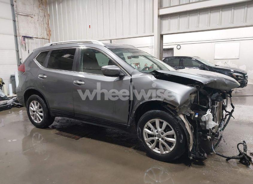 Photo 14 of 2019 Nissan Rogue SV (VIN 5N1AT2MV2KC783204)