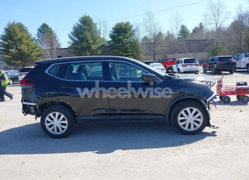 Photo 13 of 2019 Nissan Rogue S (VIN 5N1AT2MV2KC798639)