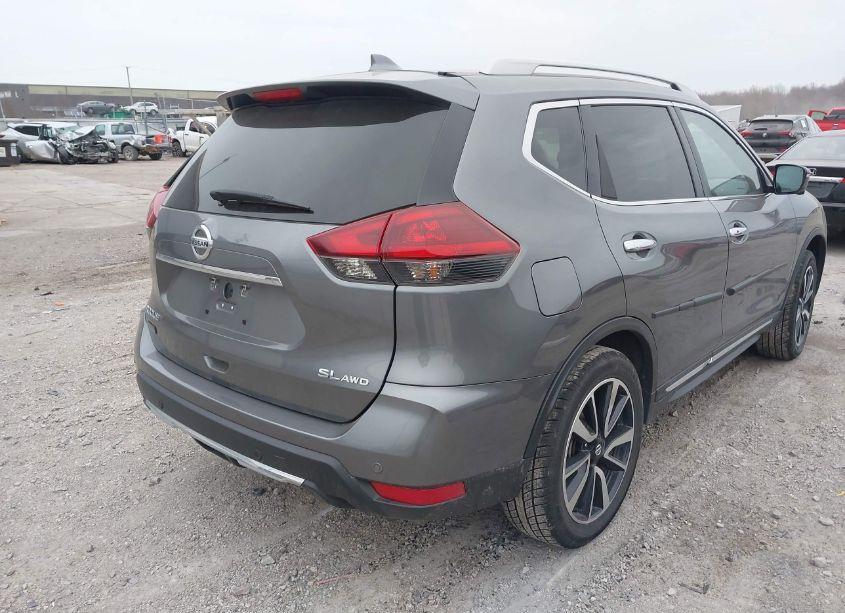 Photo 4 of 2019 Nissan Rogue SL (VIN 5N1AT2MV2KC808246)