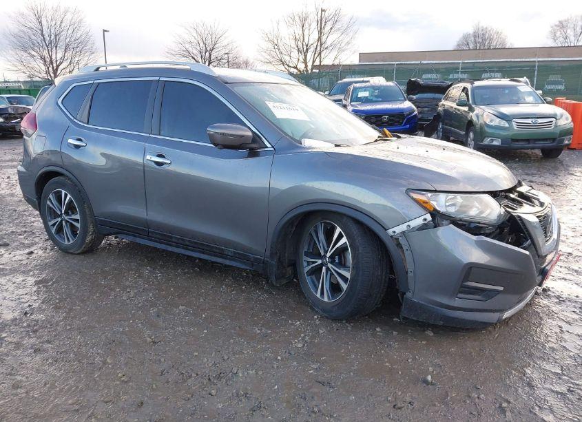2019 Nissan Rogue SV (VIN 5N1AT2MV2KC828870) main photo
