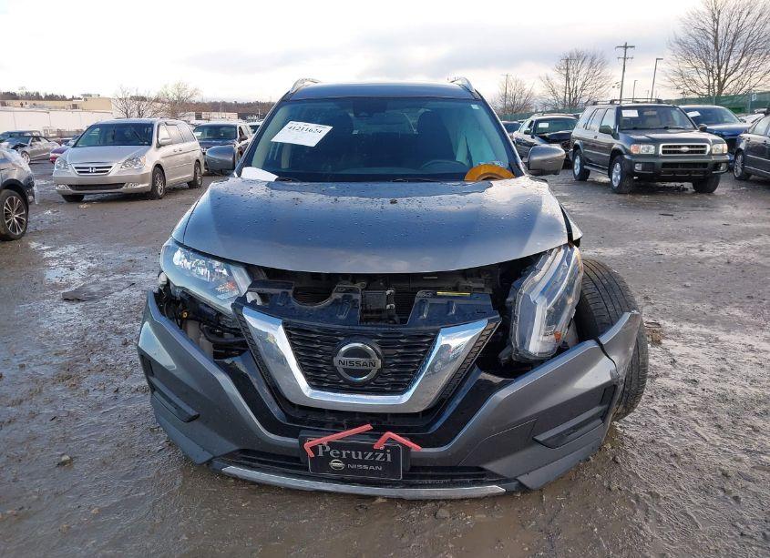 Photo 11 of 2019 Nissan Rogue SV (VIN 5N1AT2MV2KC828870)