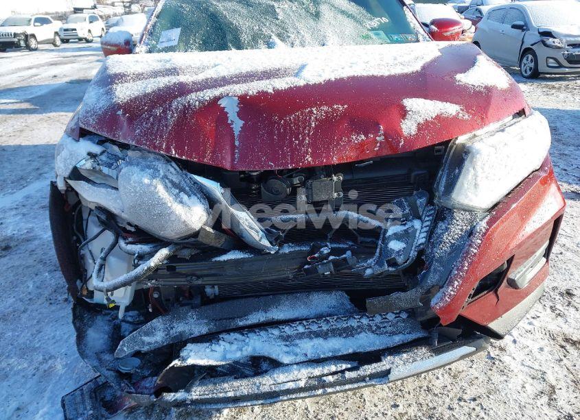 Photo 6 of 2019 Nissan Rogue SV (VIN 5N1AT2MV2KC837939)