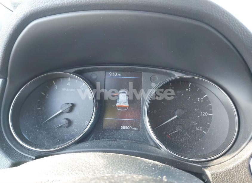 Photo 7 of 2019 Nissan Rogue SV (VIN 5N1AT2MV2KC837939)