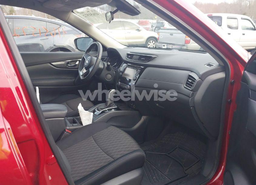 Photo 5 of 2020 Nissan Rogue SV INTELLIGENT AWD (VIN 5N1AT2MV2LC730231)