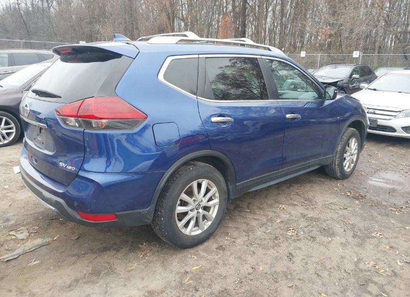 Photo 4 of 2020 Nissan Rogue SV INTELLIGENT AWD (VIN 5N1AT2MV2LC750382)