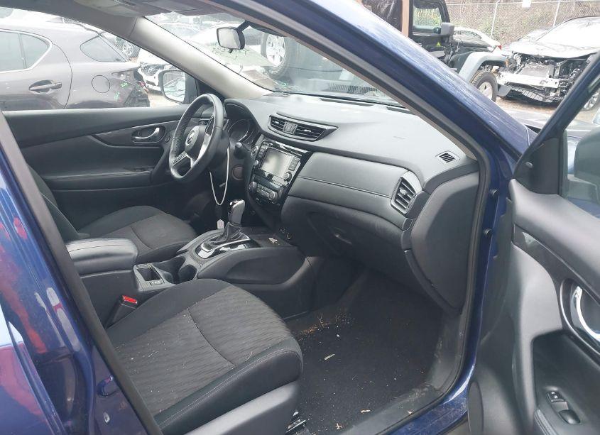 Photo 5 of 2020 Nissan Rogue SV INTELLIGENT AWD (VIN 5N1AT2MV2LC750382)