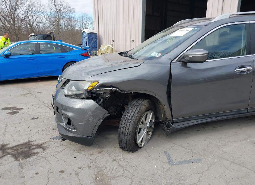 Photo 6 of 2014 Nissan Rogue SV (VIN 5N1AT2MV3EC801049)