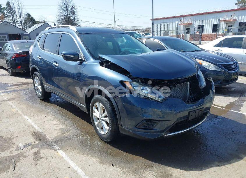 2015 Nissan Rogue SV (VIN 5N1AT2MV3FC759340) main photo