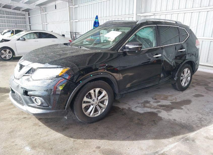Photo 2 of 2015 Nissan Rogue SV (VIN 5N1AT2MV3FC765445)