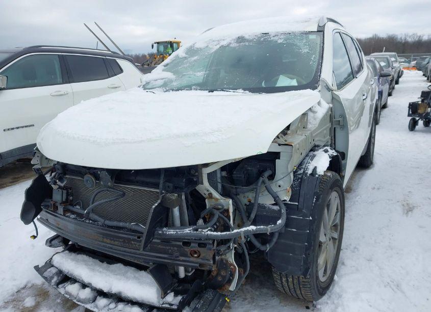 Photo 2 of 2015 Nissan Rogue SL (VIN 5N1AT2MV3FC791009)