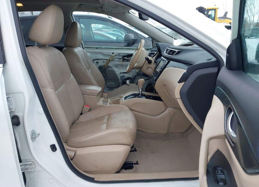 Photo 5 of 2015 Nissan Rogue SL (VIN 5N1AT2MV3FC791009)