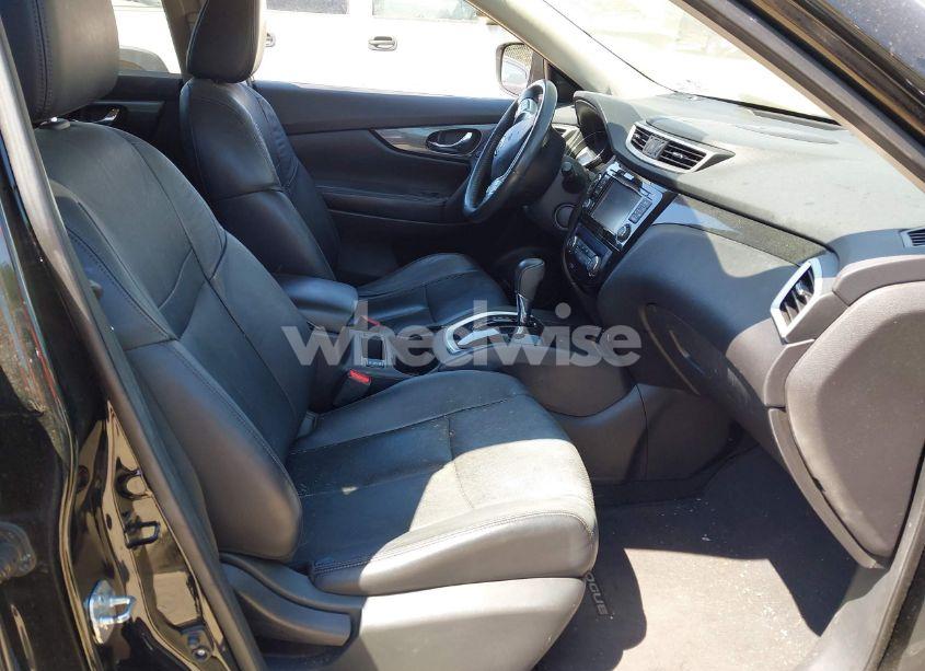 Photo 5 of 2015 Nissan Rogue SL (VIN 5N1AT2MV3FC810951)