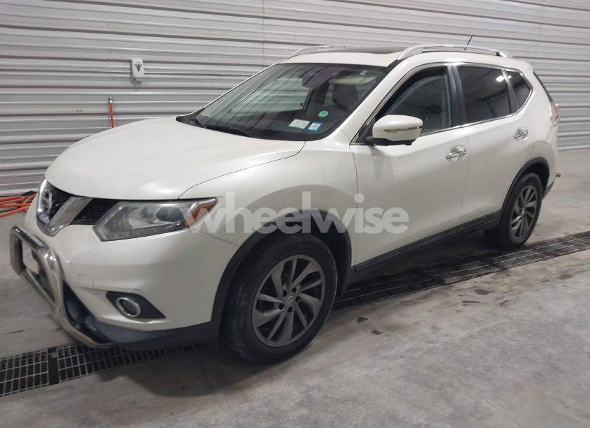 Photo 2 of 2015 Nissan Rogue SL (VIN 5N1AT2MV3FC811503)