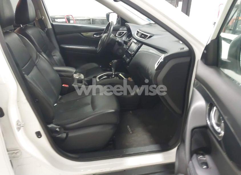 Photo 5 of 2015 Nissan Rogue SL (VIN 5N1AT2MV3FC811503)