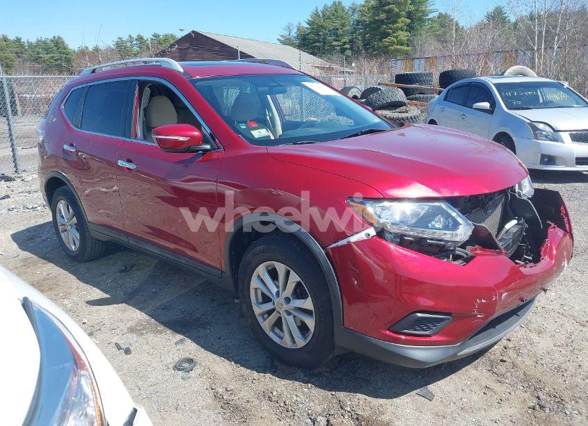 2015 Nissan Rogue SV (VIN 5N1AT2MV3FC813493) main photo