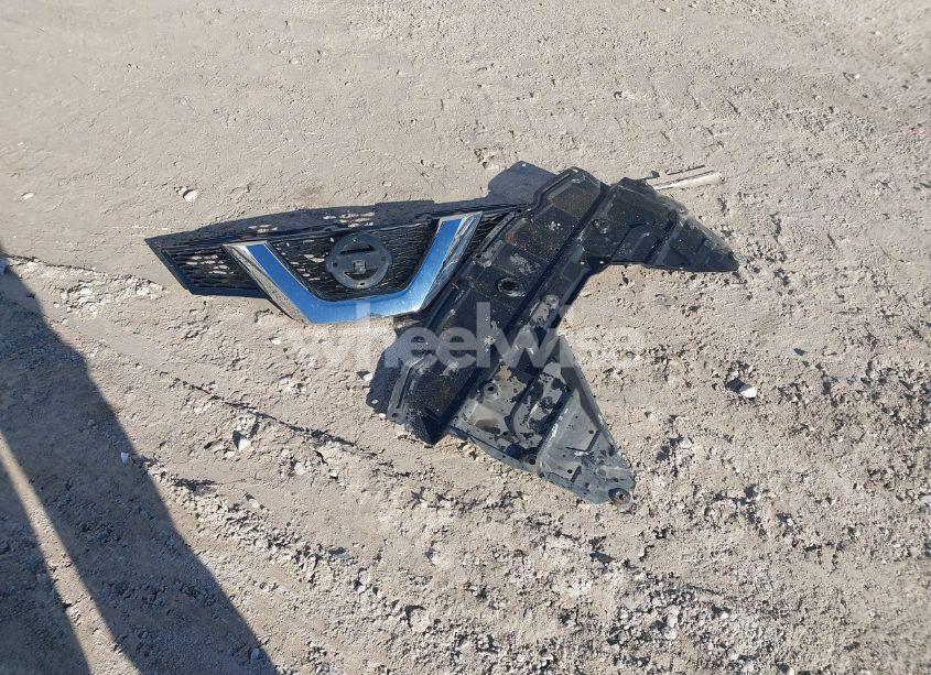 Photo 12 of 2015 Nissan Rogue SL (VIN 5N1AT2MV3FC816717)