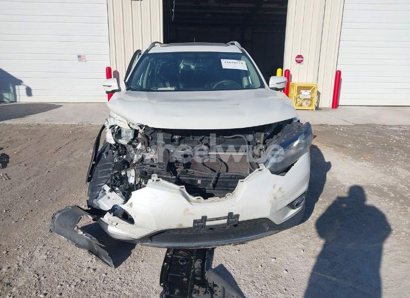 Photo 13 of 2015 Nissan Rogue SL (VIN 5N1AT2MV3FC816717)