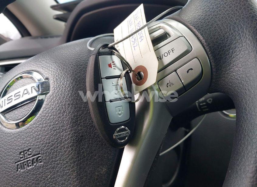 Photo 11 of 2015 Nissan Rogue SV (VIN 5N1AT2MV3FC832299)