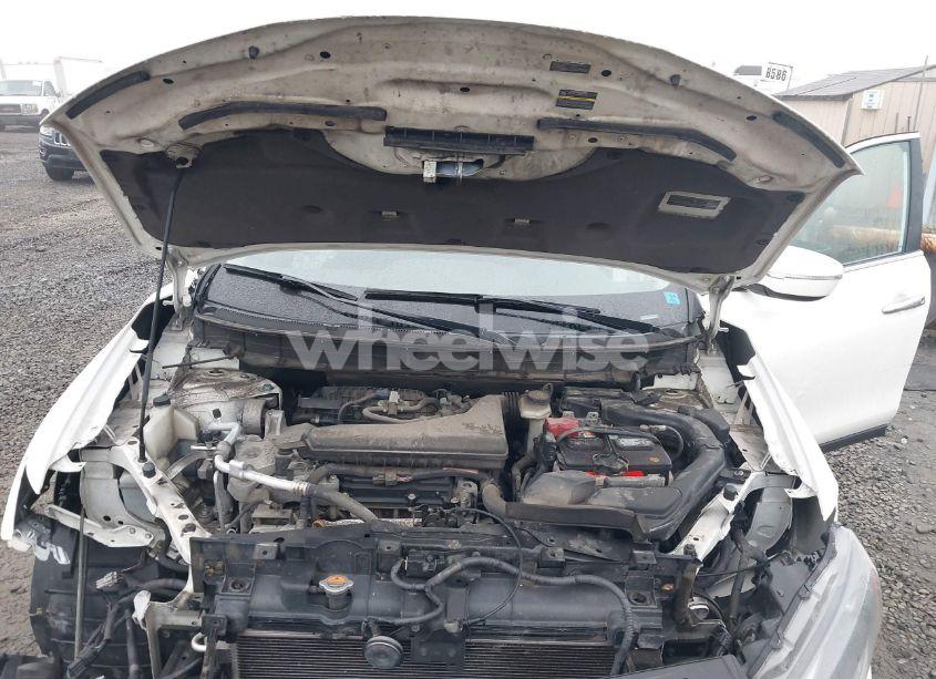 Photo 10 of 2015 Nissan Rogue S (VIN 5N1AT2MV3FC841567)